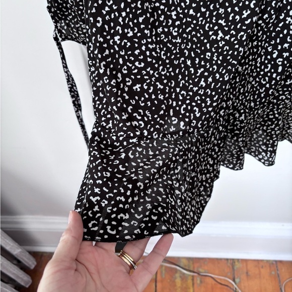 Misguided A Line Dress With High Neck in Black Leopard Print NWT Size 6 Lined - Picture 6 of 15